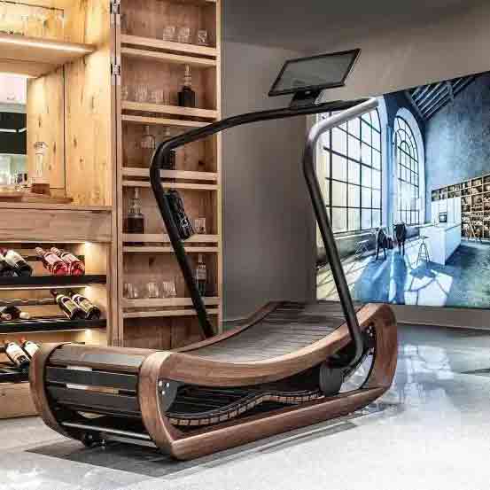 curved treadmill overview
