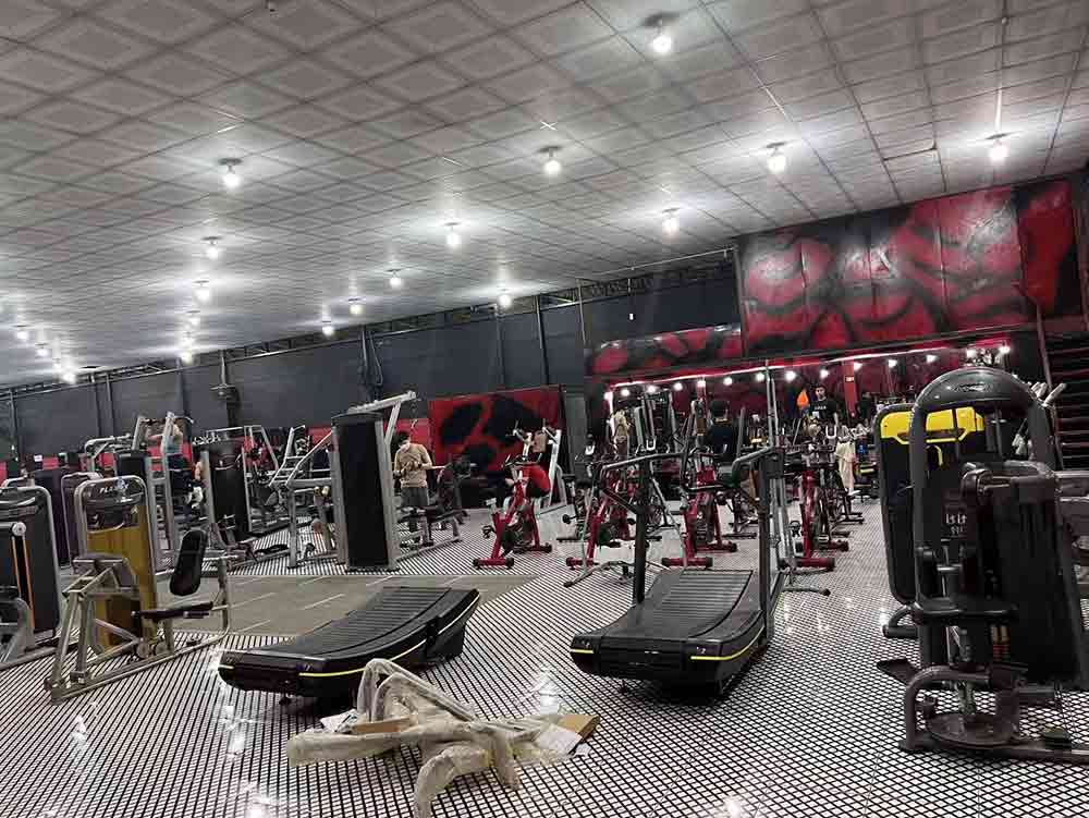 gym equipment showroom